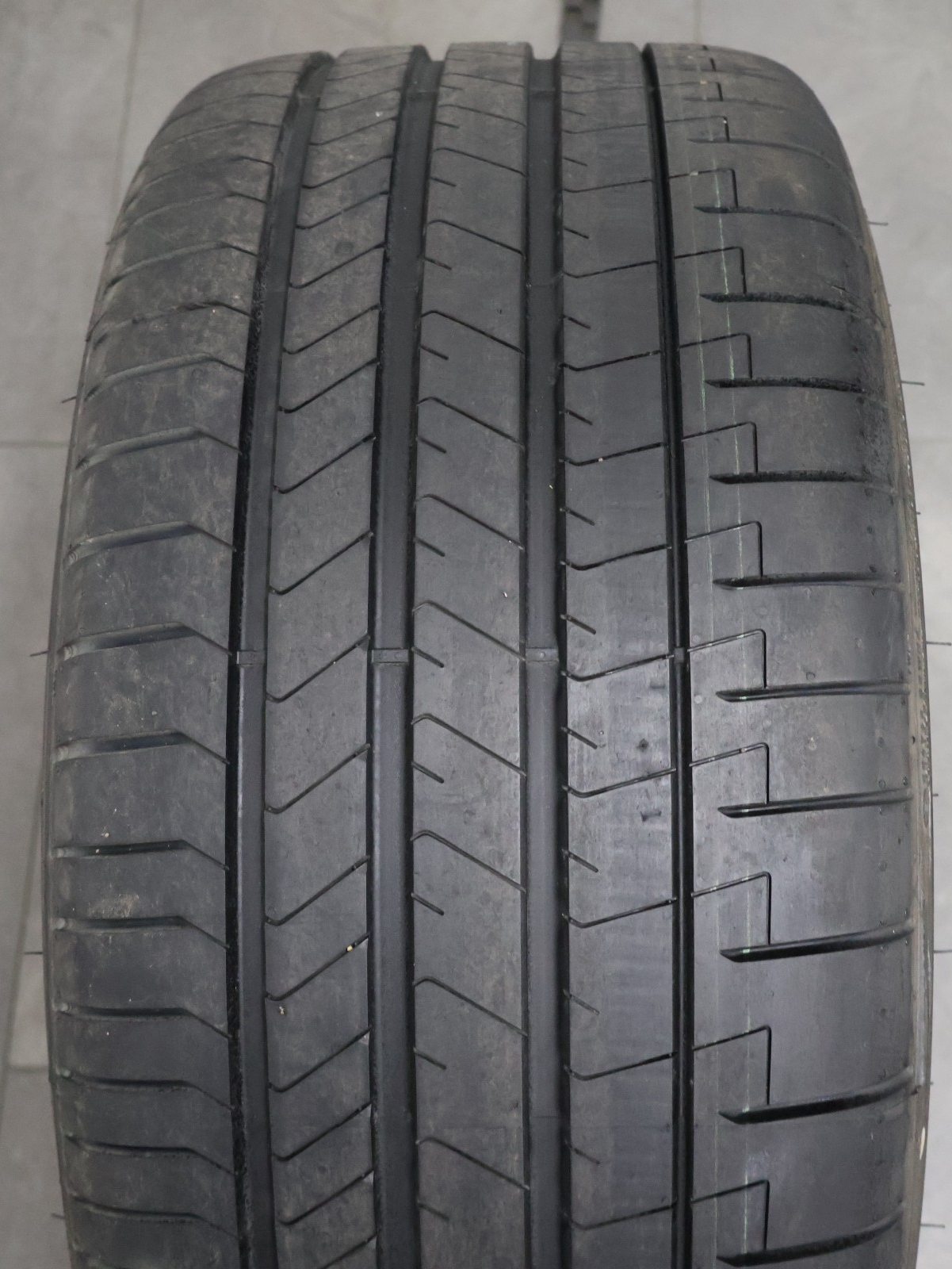 47535000