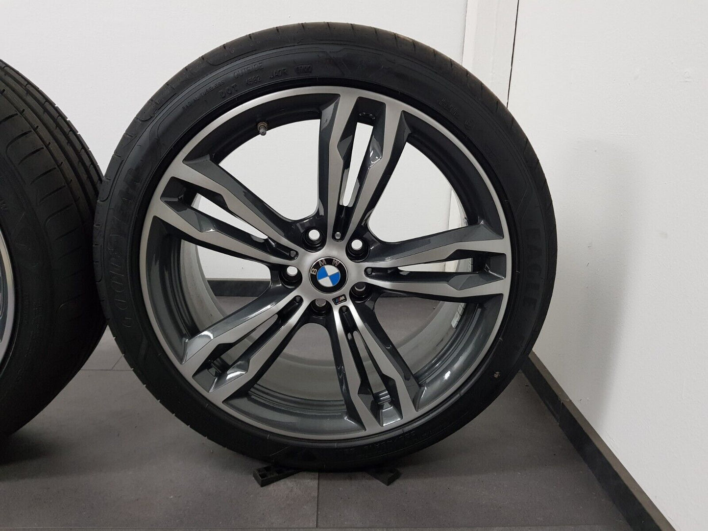 BMW Sommerreifen 19 Zoll Felgen X1 F48 X2 F39 M572 Sommerräder 7849120 NEU