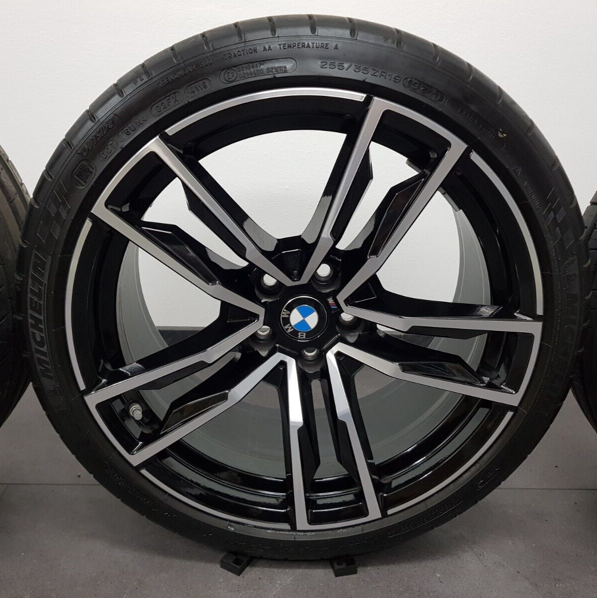 BMW Z4 G29 Sommerreifen 19 Zoll M Felgen M799 Reifen Sommerräder 8091763 8091764