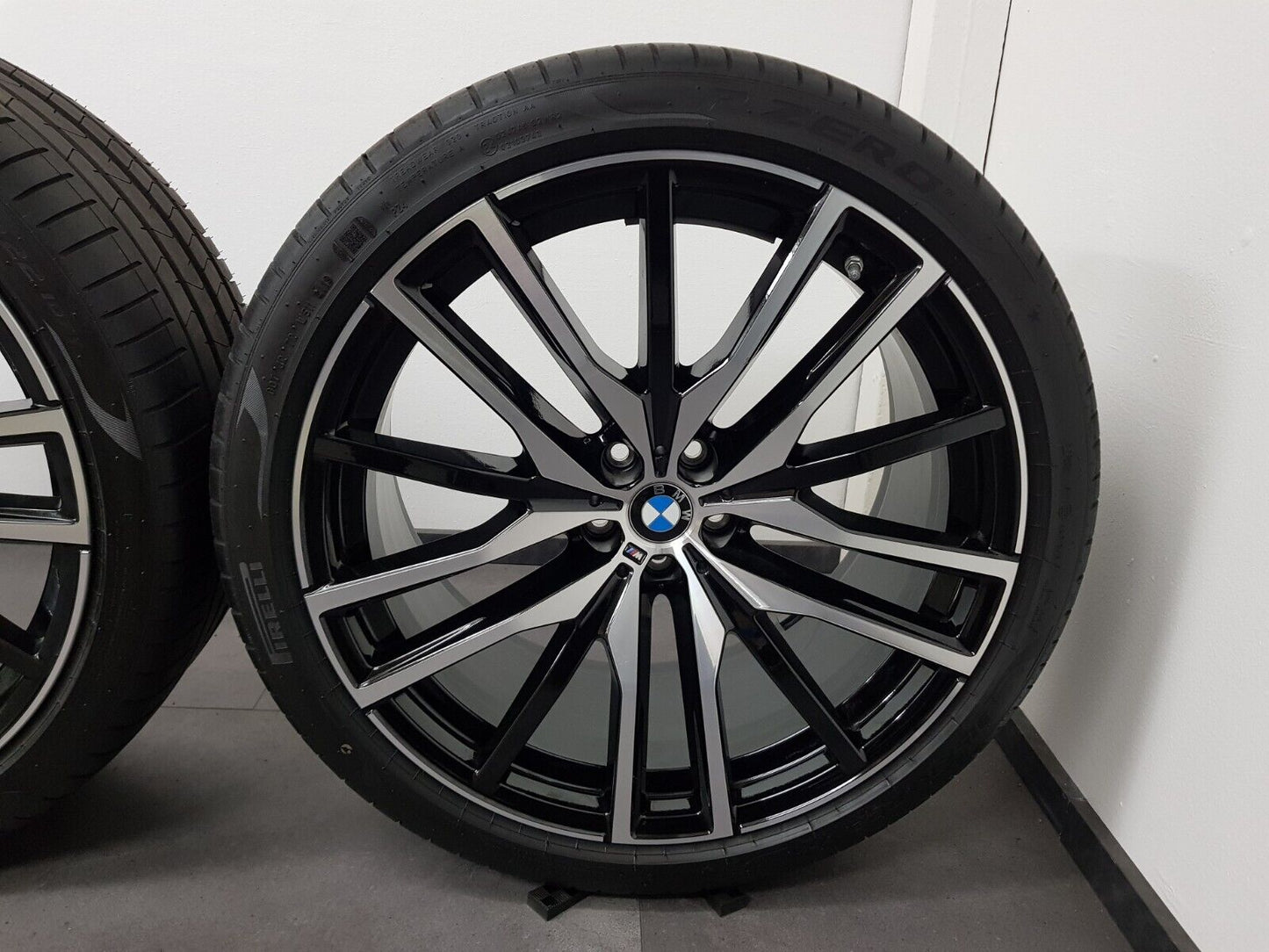 BMW 22 Zoll Felgen X5 G05 X6 G06 M742 Sommerreifen Sommerräder 742M Pirelli Top!