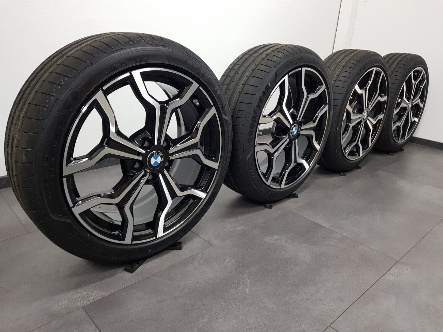 BMW Sommerreifen 19 Zoll Felgen X1 F48 X2 F39 M722 Sommerräder 8009759 Neuw. !