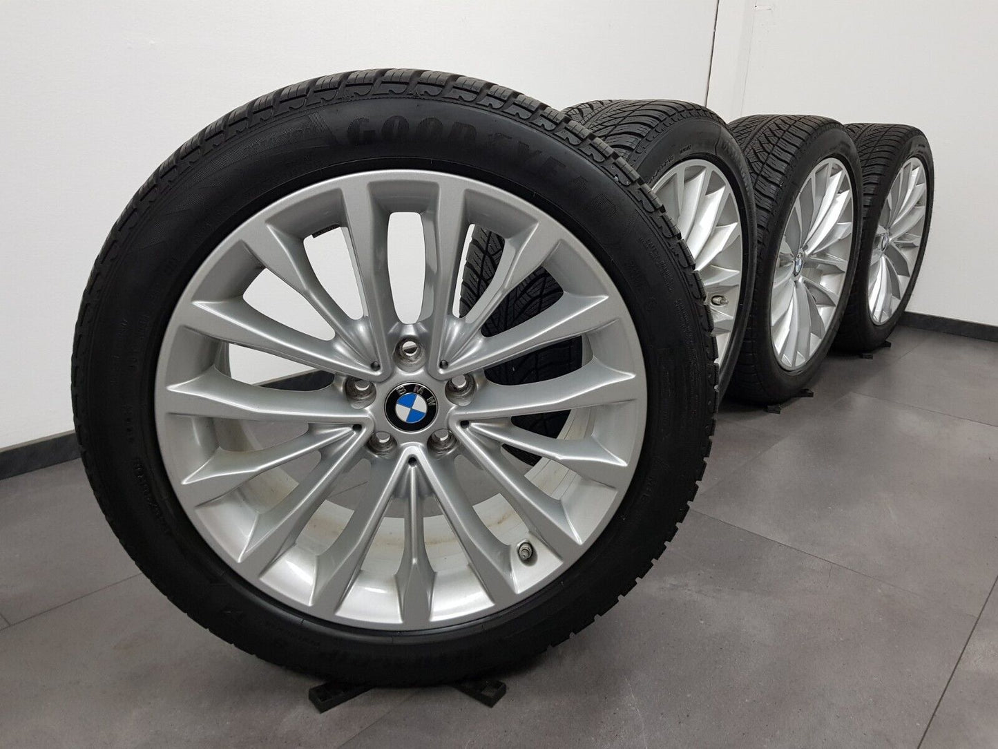 BMW 18 Zoll Winterreifen 5er G30 G31 Felgen 632 Winterräder 245 45 18 DOT20/21