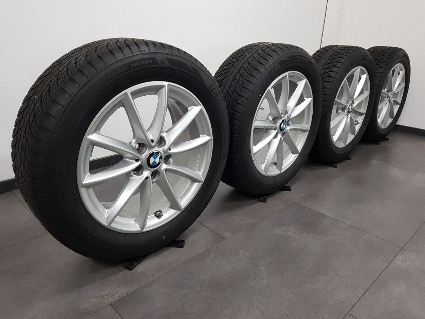 BMW Winterreifen 17 Zoll Felgen X1 F48 X2 F39 560 225 55 17 Winterräder DOT20/21