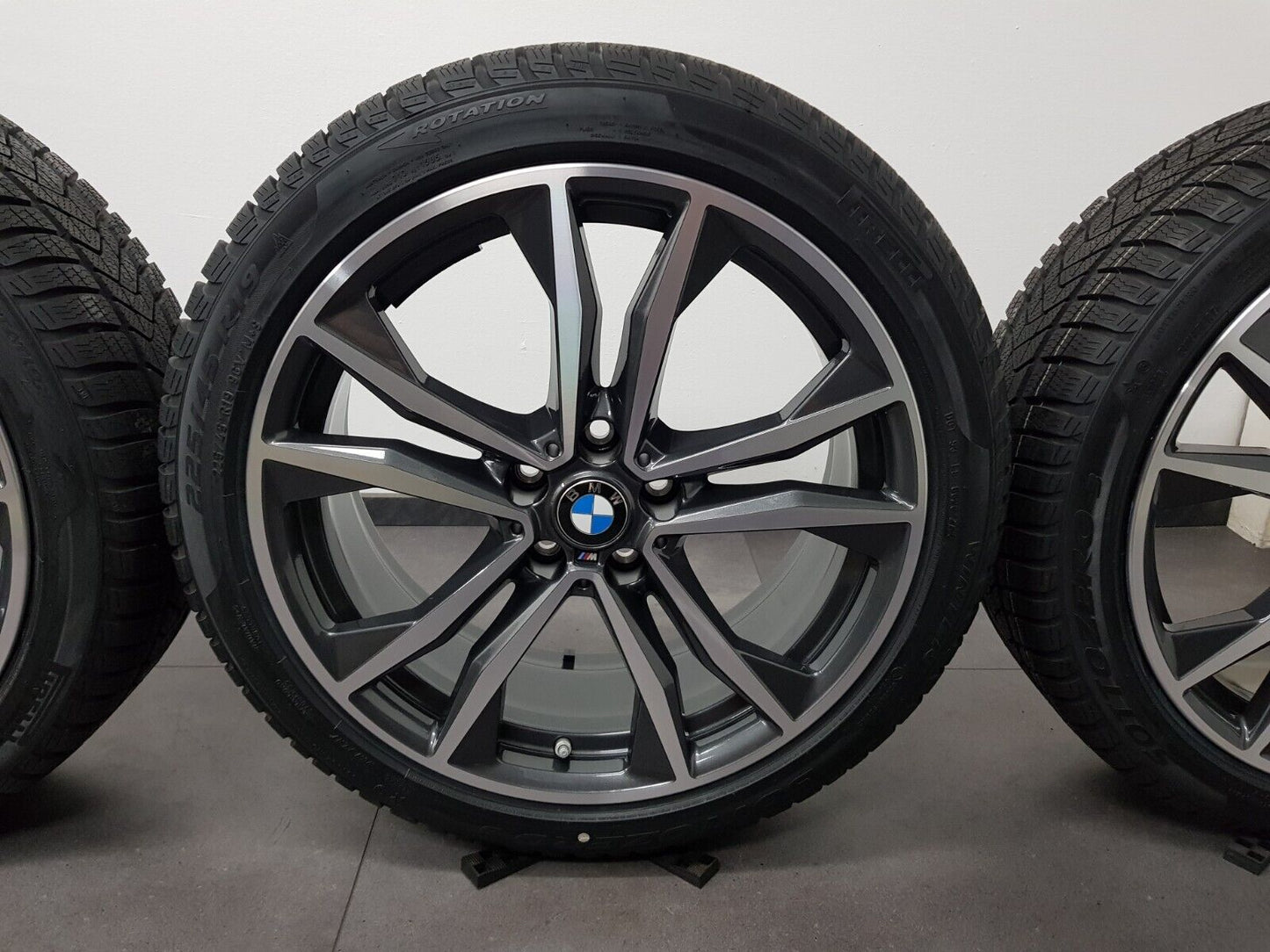 NEU BMW Winterreifen 19 Zoll Felgen X1 F48 X2 F39 M715 Winterräder DOT20 8008616