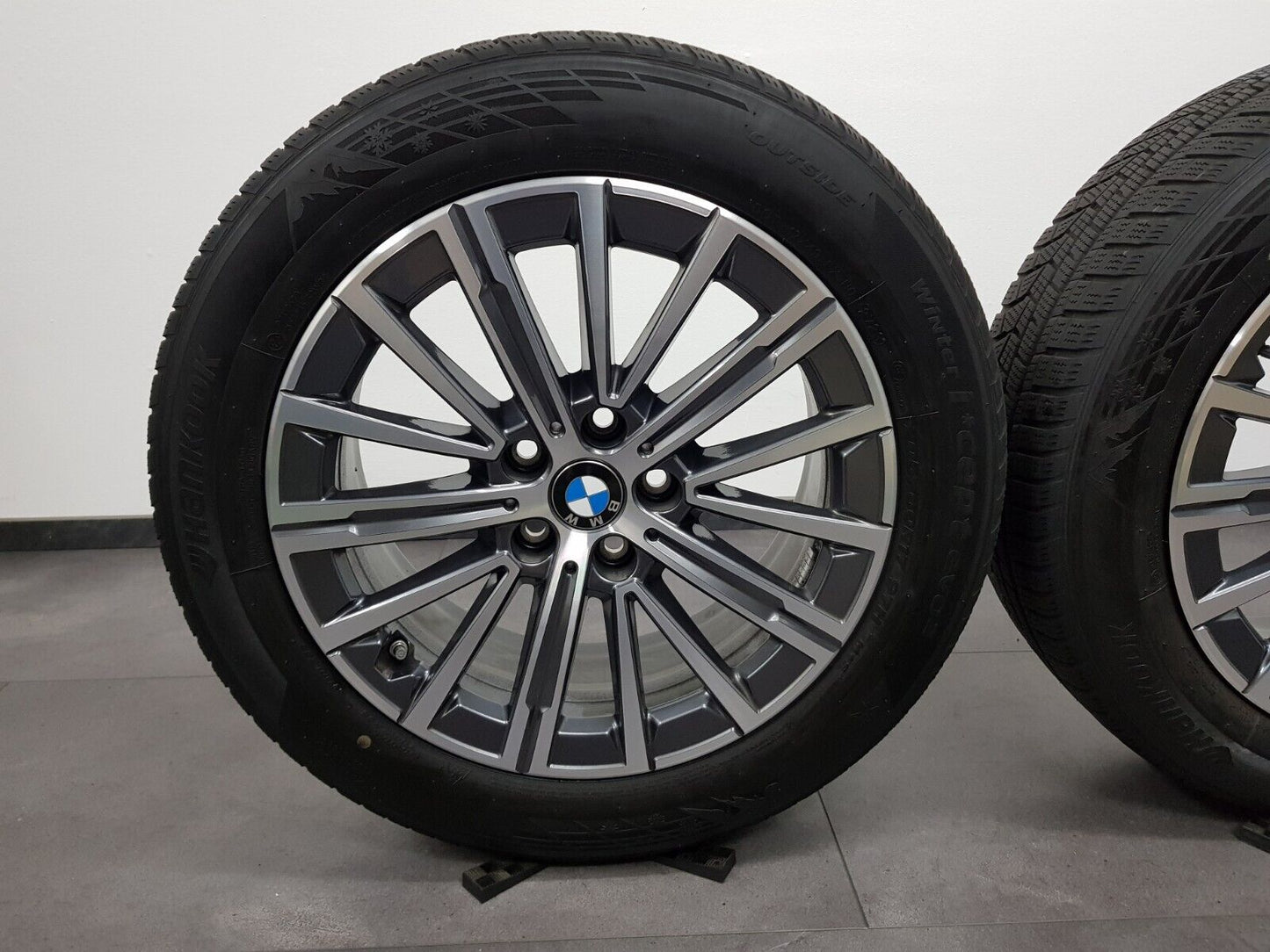 BMW 2er U06 Winterräder 17 Zoll 833 V-Speiche 6891174 Winterreifen original