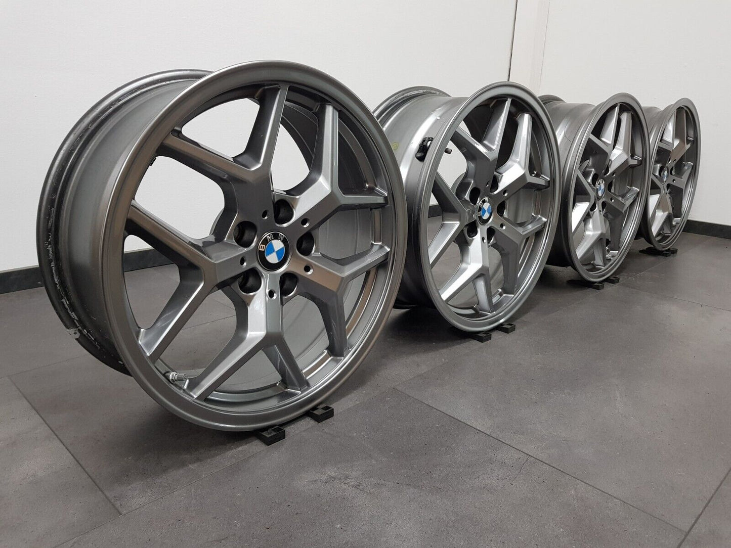 4x BMW 5er G60 G61 18 Zoll Felgen original 5A324D5 Y-Speiche 932 inkl. RDKS