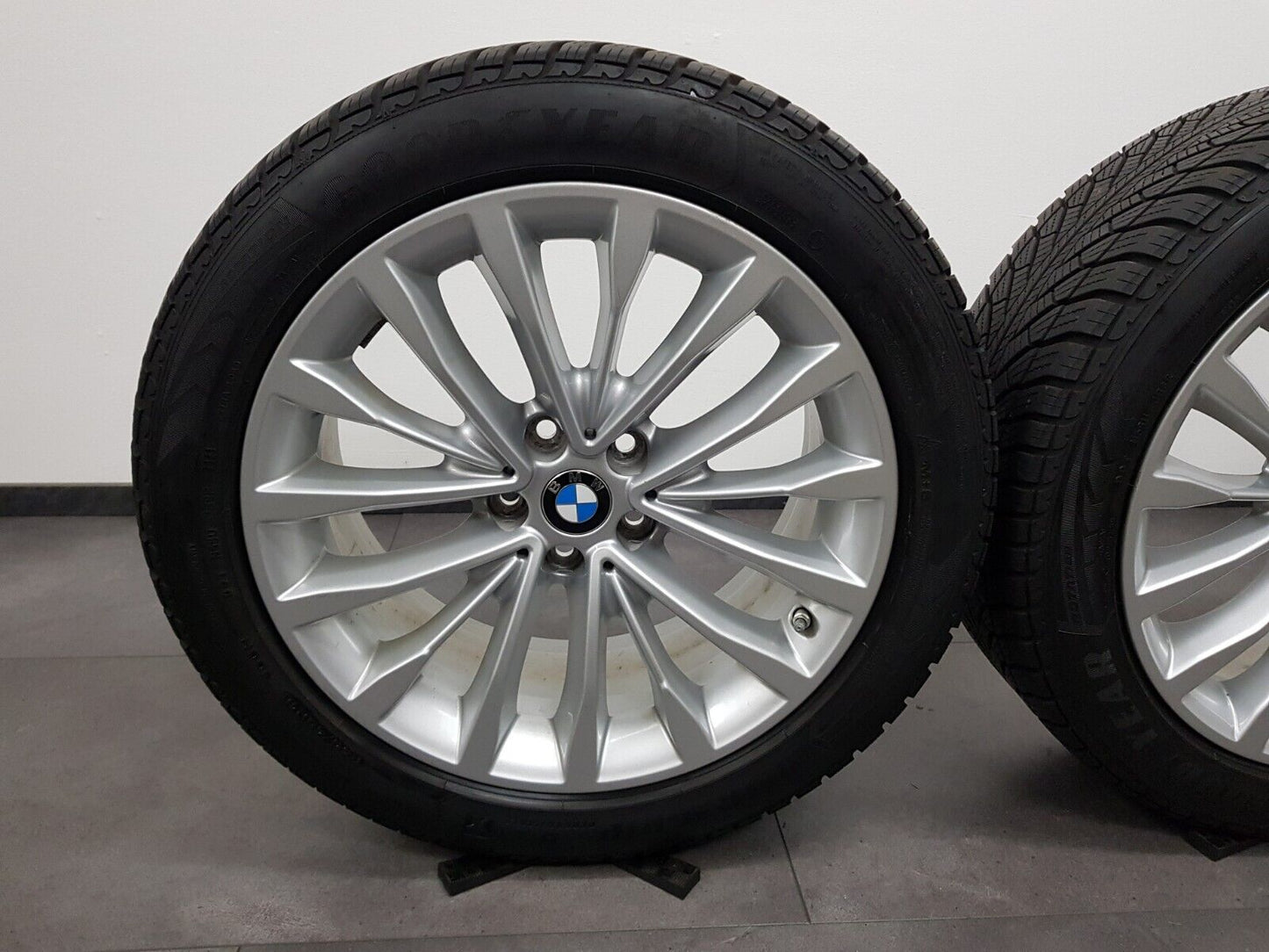 BMW 18 Zoll Winterreifen 5er G30 G31 Felgen 632 Winterräder 245 45 18 DOT20/21