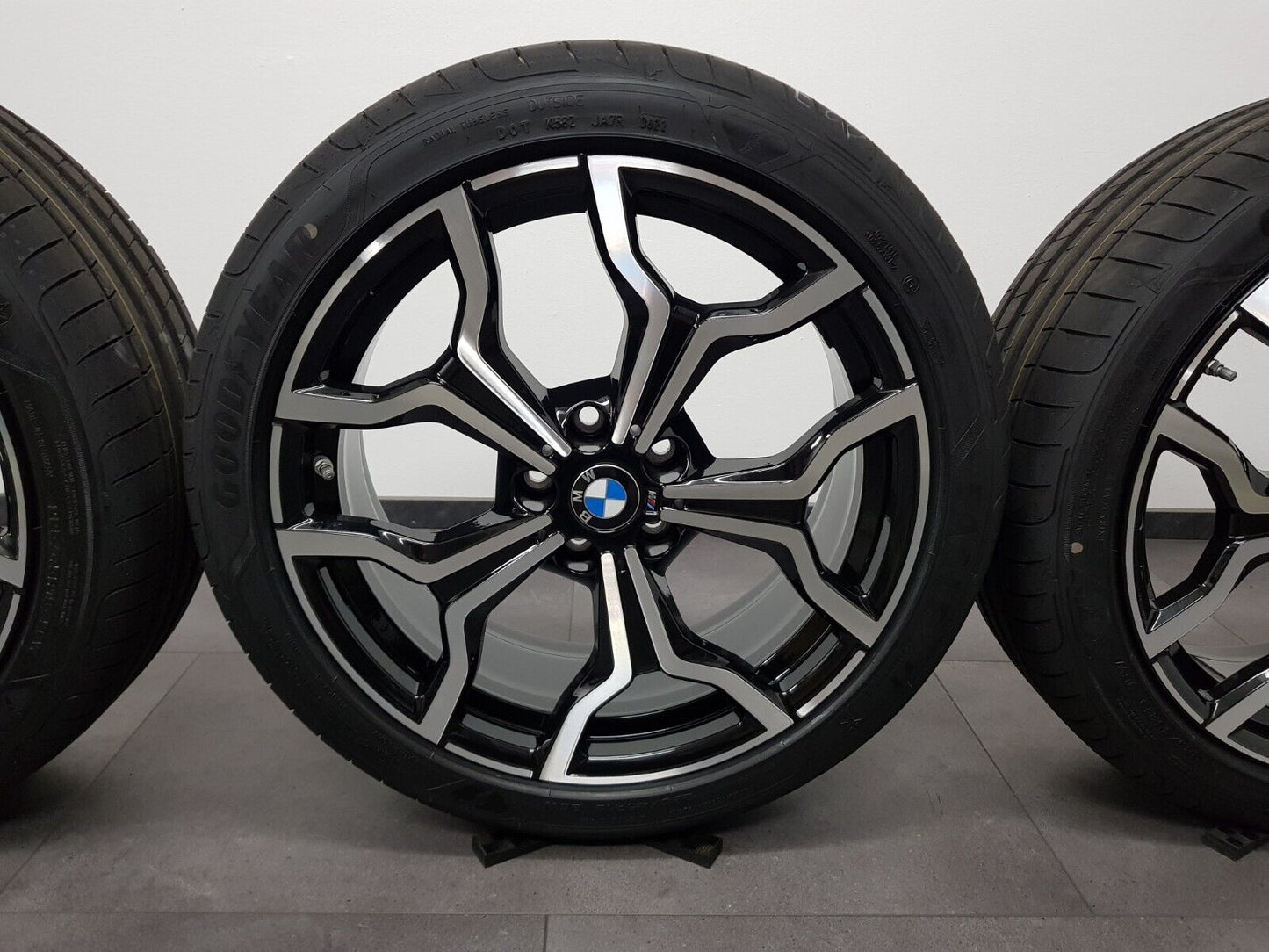 BMW Sommerreifen 19 Zoll Felgen X1 F48 X2 F39 M722 Sommerräder 8009759 Neuw. !