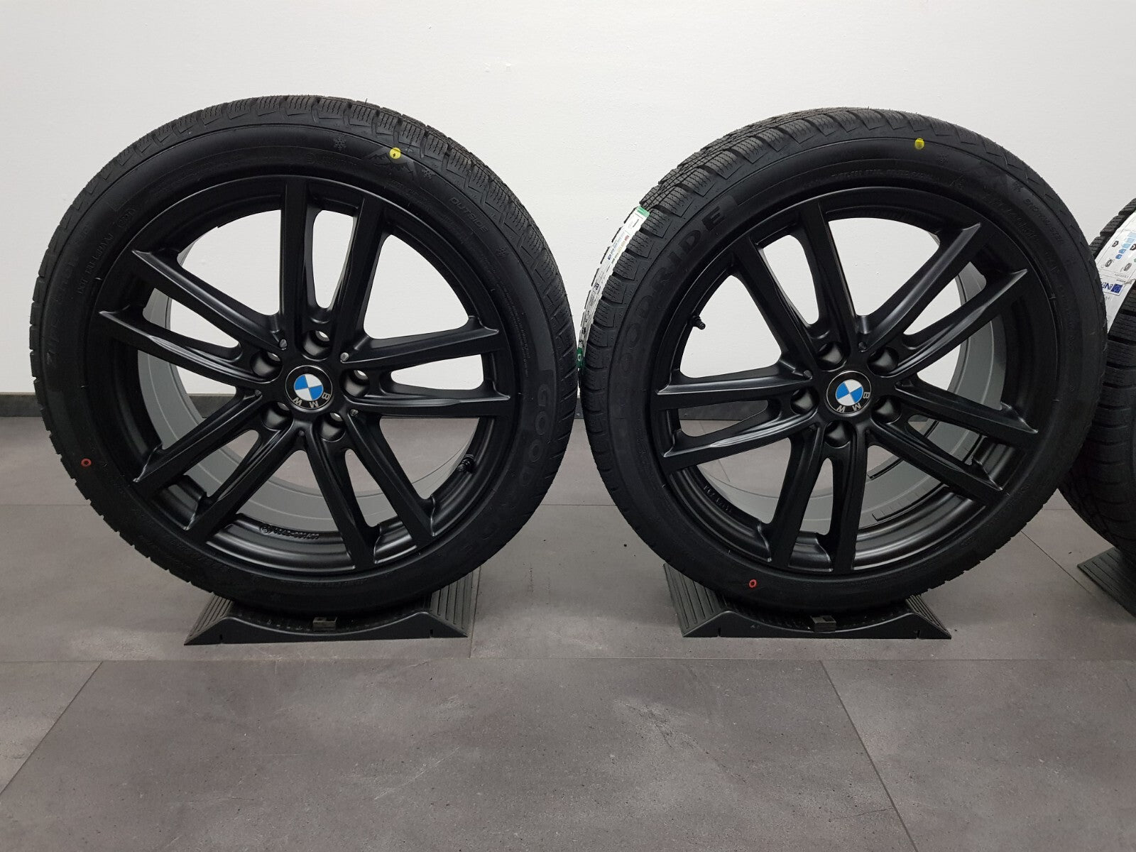 https://i.ebayimg.com/00/s/MTIwMFgxNjAw/z/YJ8AAOSw1d5n0BCM/$_57.JPG?set_id=880000500F