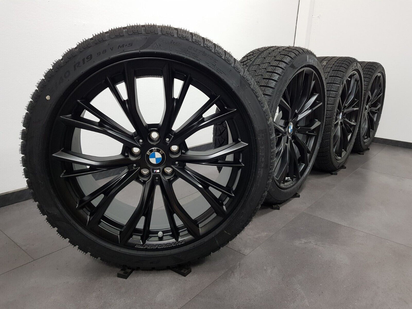 BMW Winterreifen 19 Zoll Felgen 5er G30 G31 8er Winterräder M786 Performance Top