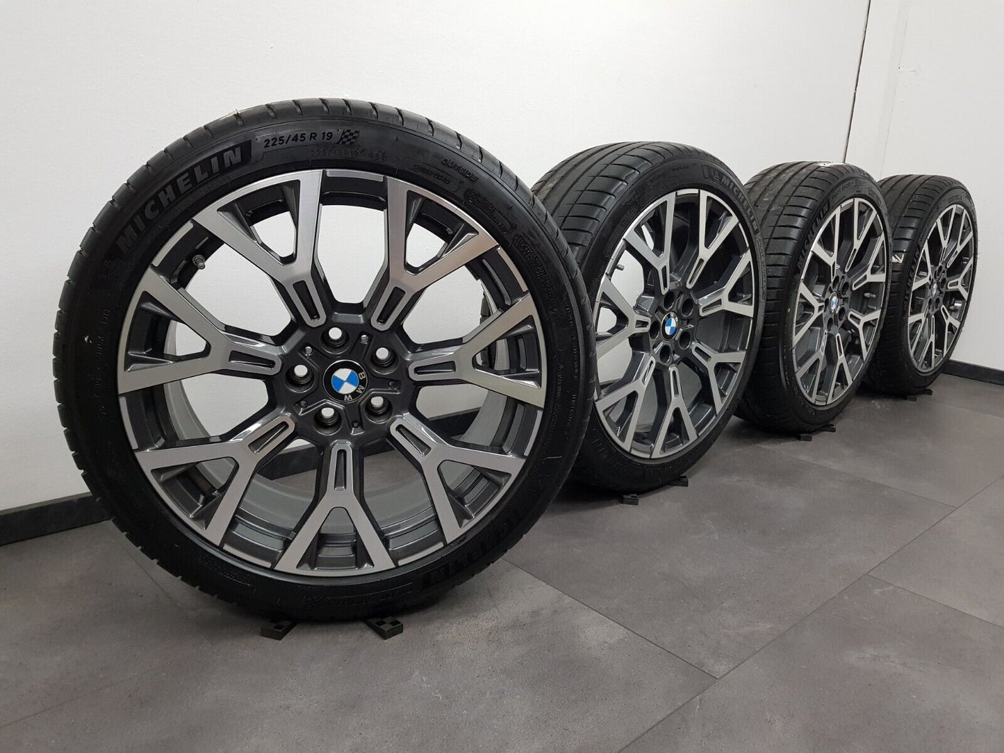 BMW Sommerreifen 19 Zoll Felgen X1 F48 X2 F39 580 Sommerräder Reifen 6883003