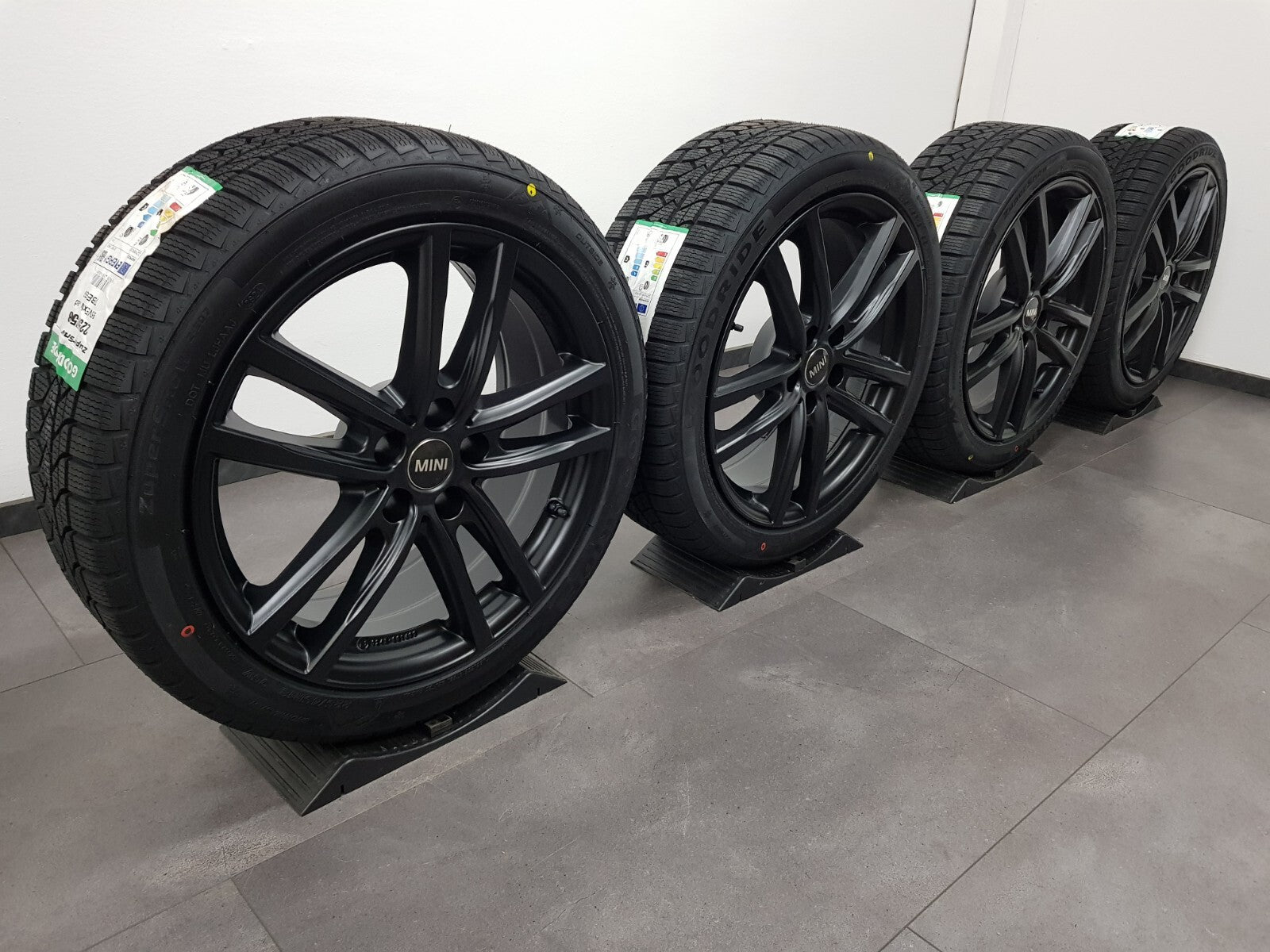 https://i.ebayimg.com/00/s/MTIwMFgxNjAw/z/aBYAAOSw7SFn0CjO/$_57.JPG?set_id=880000500F
