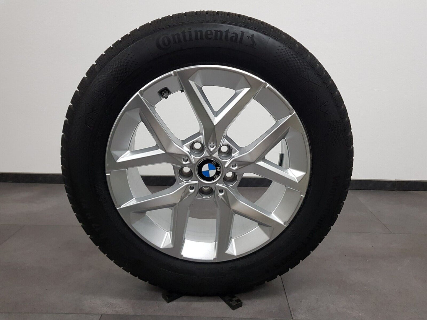 1x Rad BMW X1 iX1 U11 896 6898299 Alufelge Felge Komplettrad 1 Stk.