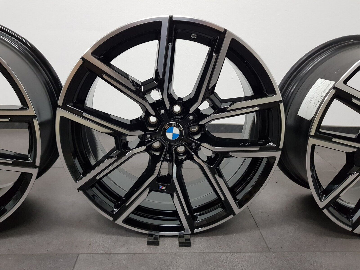 4x BMW 19 Zoll Felgen 4er G26 I4 M859 Gran Coupe 8747304 8747305 Alufelgen Neuw.