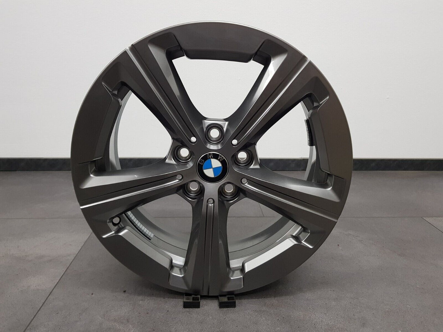 1x BMW 17 Zoll Felge 2er U06 X1 U11 iX1 U11 X2 U10 Styling 832 Alufelge 6891173