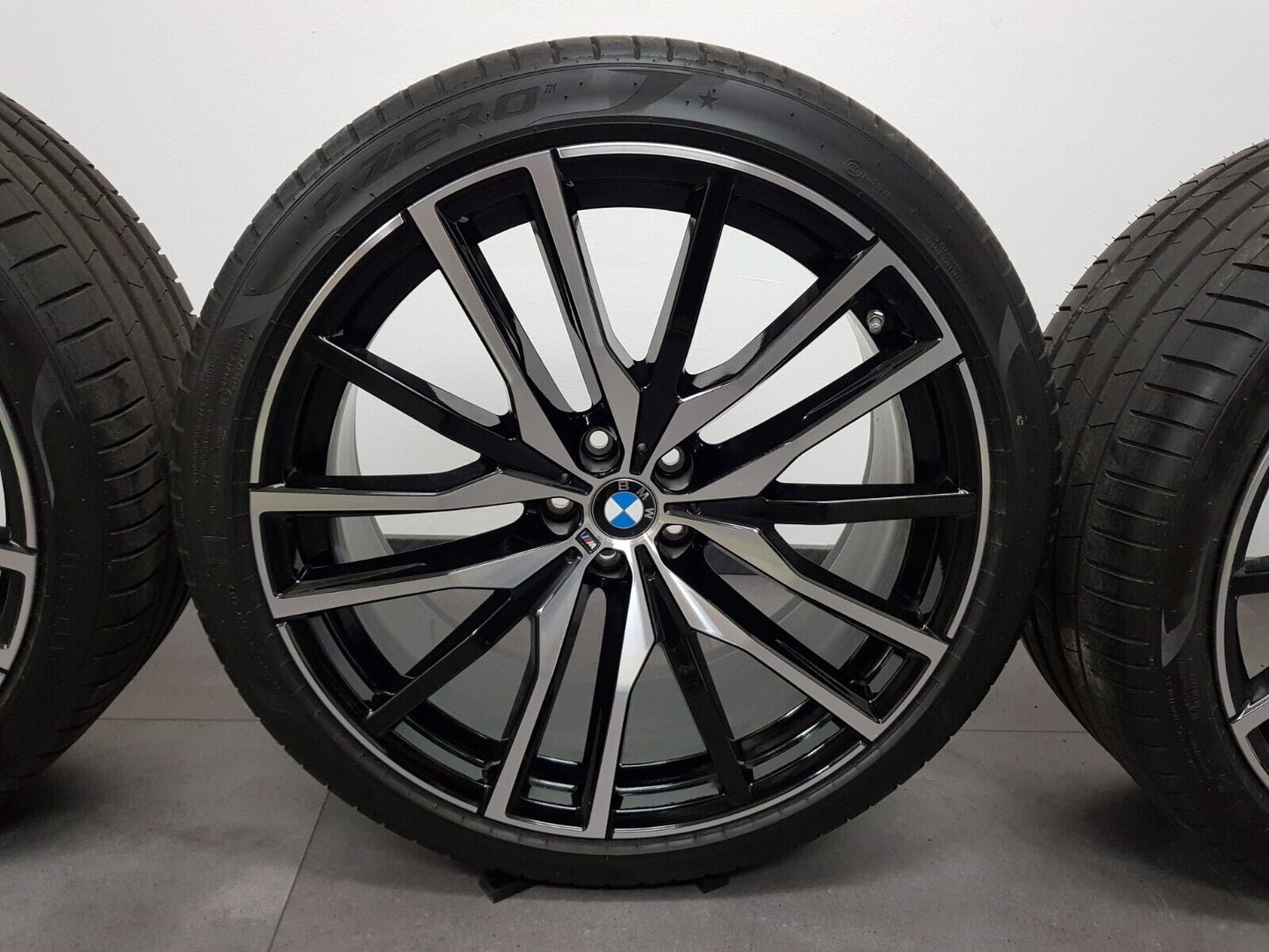 BMW 22 Zoll Felgen X5 G05 X6 G06 M742 Sommerreifen Sommerräder 742M Pirelli Top!