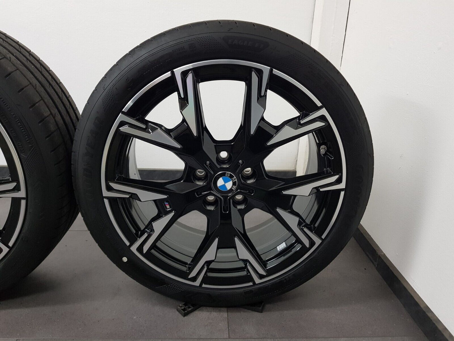 BMW 1er Felgen 19 Zoll F70 M135 xDrive Sommerräder Sommerreifen 5A45267