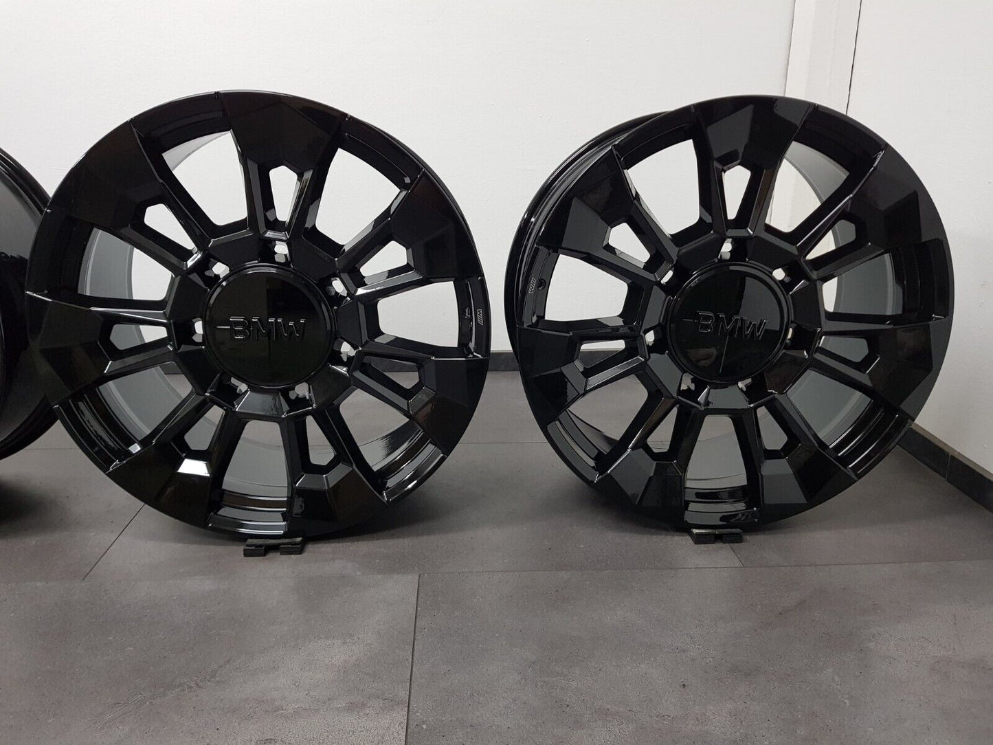 Neuw. BMW XM G09 23 Zoll Felgen Styling M923 923M 6856021 6856022 Alufelgen Top!