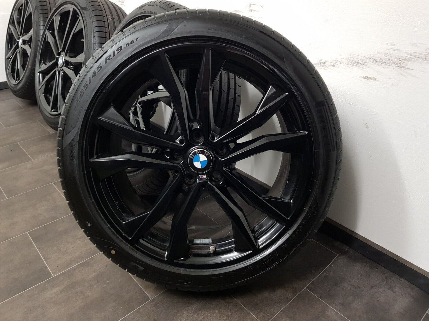 NEU BMW Sommerreifen 19 Zoll Felgen X1 F48 X2 F39 M715 Sommerräder schwarz