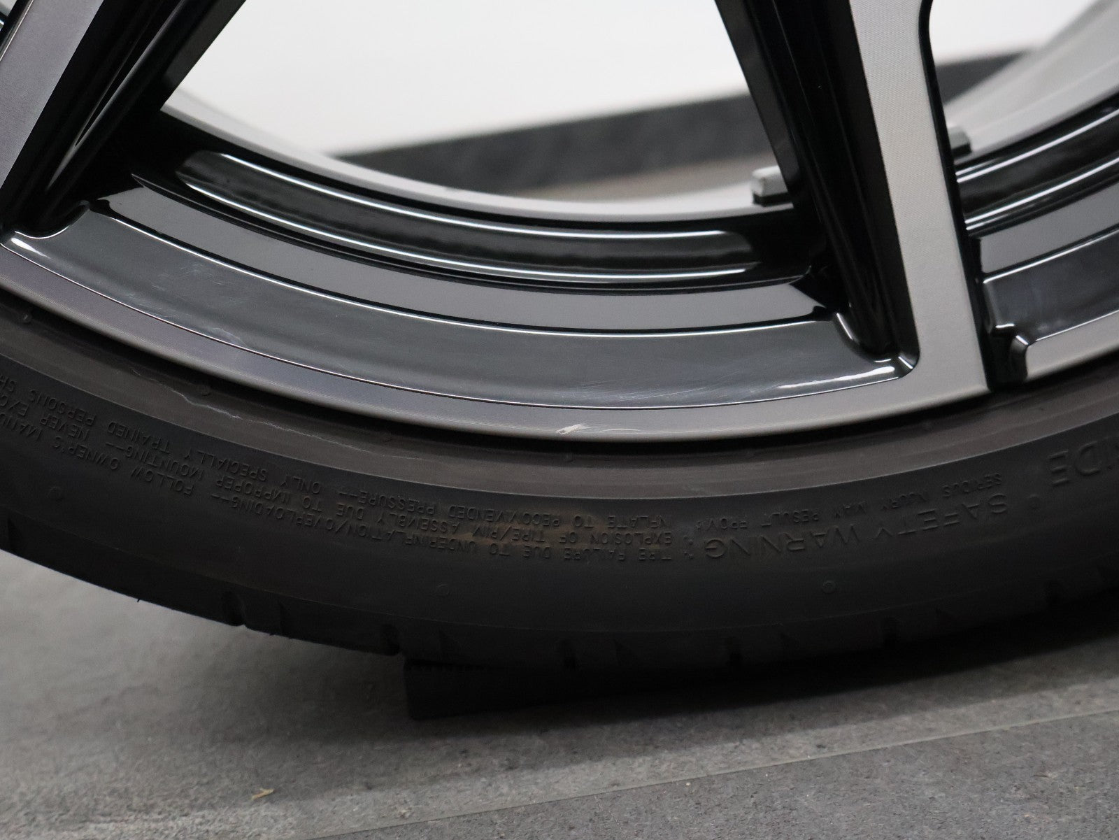 47685309