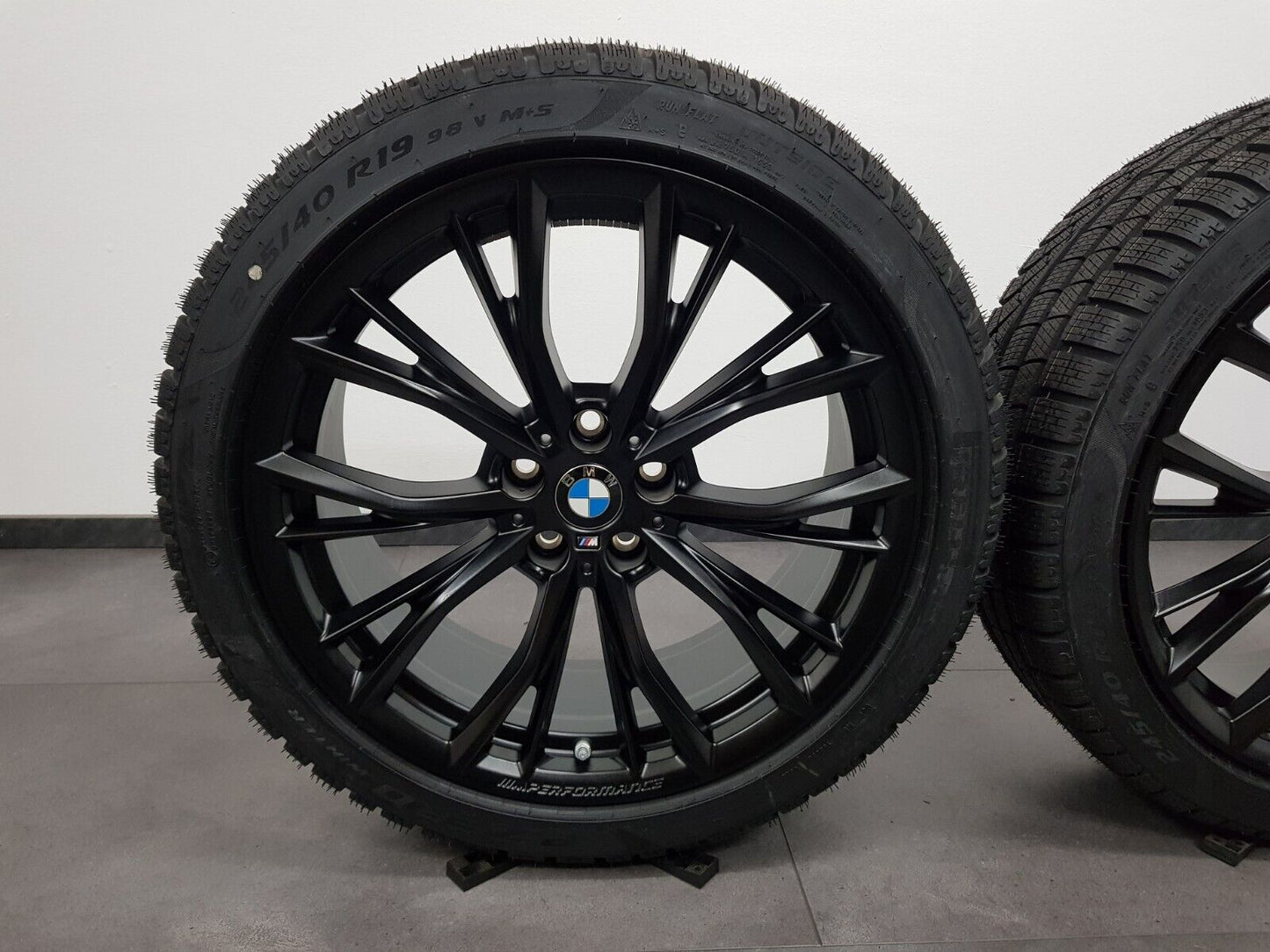 BMW Winterreifen 19 Zoll Felgen 5er G30 G31 8er Winterräder M786 Performance Top