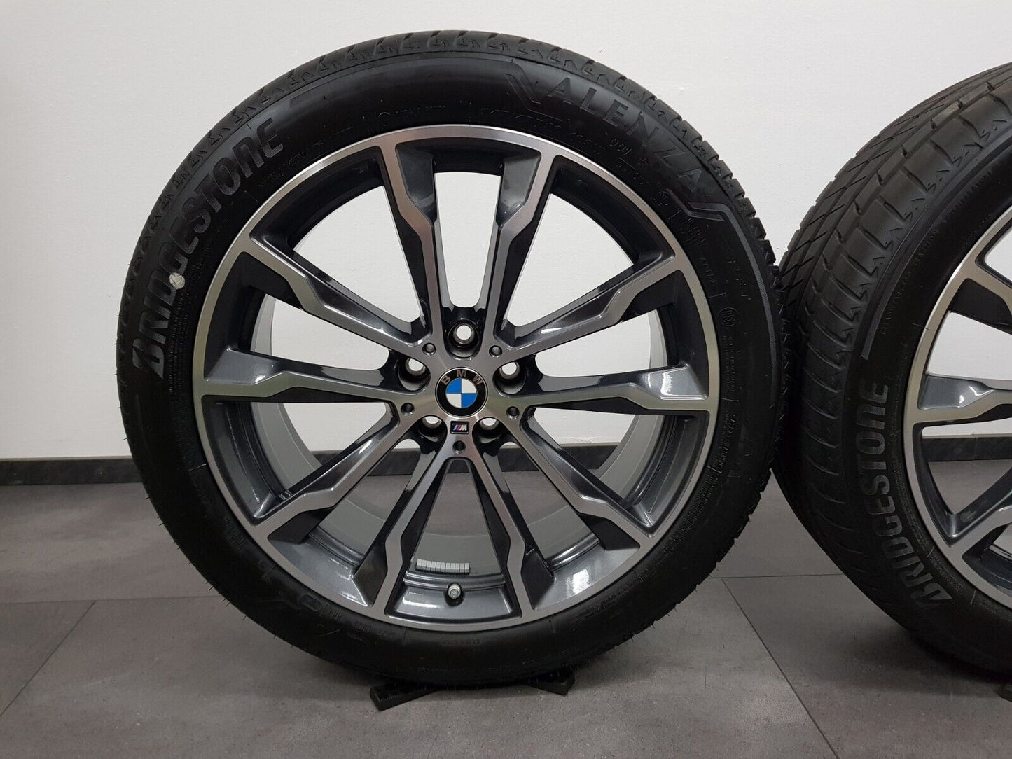 BMW 20 Zoll Sommerräder Felgen X3 G01 X4 G02 M699 Sommerreifen 8010269 8010268