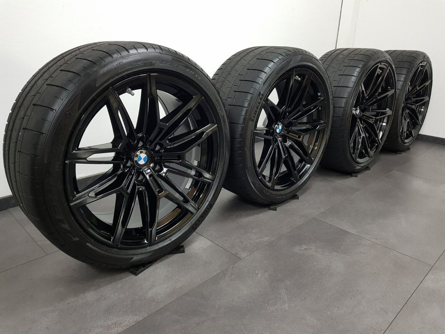 BMW M930 19/20 Zoll Sommerreifen M2 G87 M3 G80 G81 M4 G82 930M Pirelli schwarz!