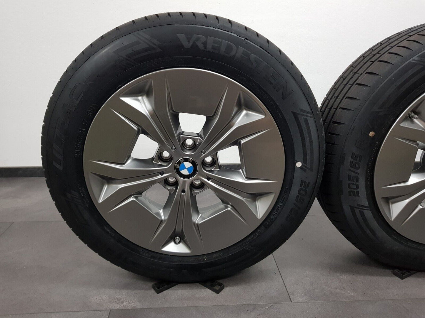 NEU BMW 17 Zoll Felgen X1 U11 X2 U10  Sommerreifen Sommerräder 6898036 864