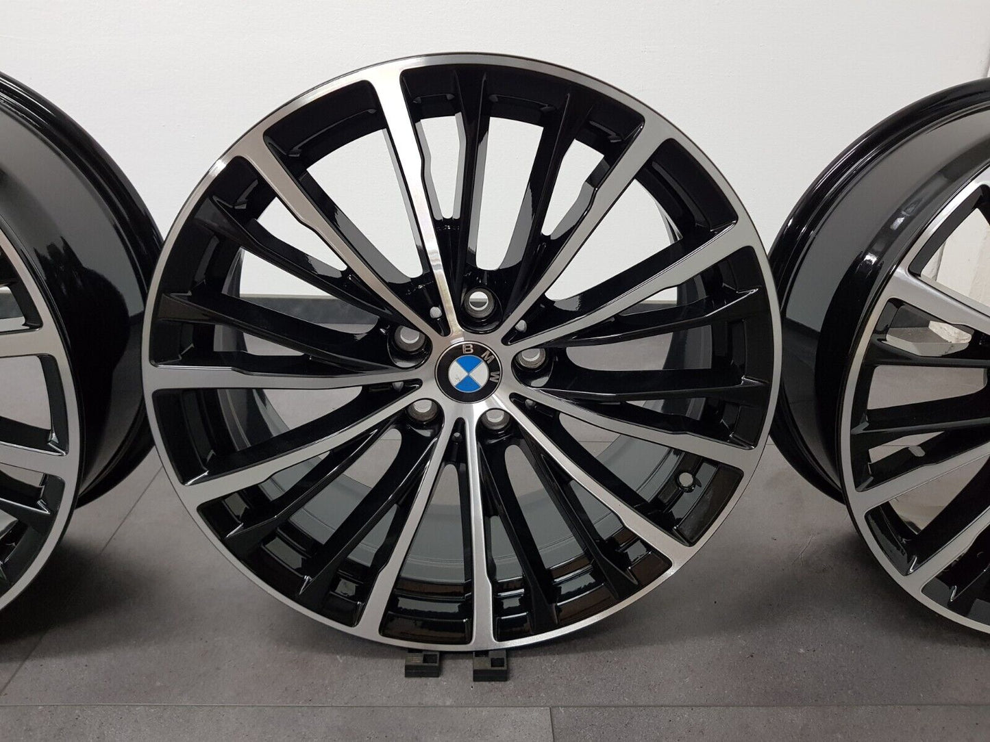 4x BMW 3er G20 G21 4er G22 G23 2er G42 6883523 781 Alufelgen 18 Zoll Felgen