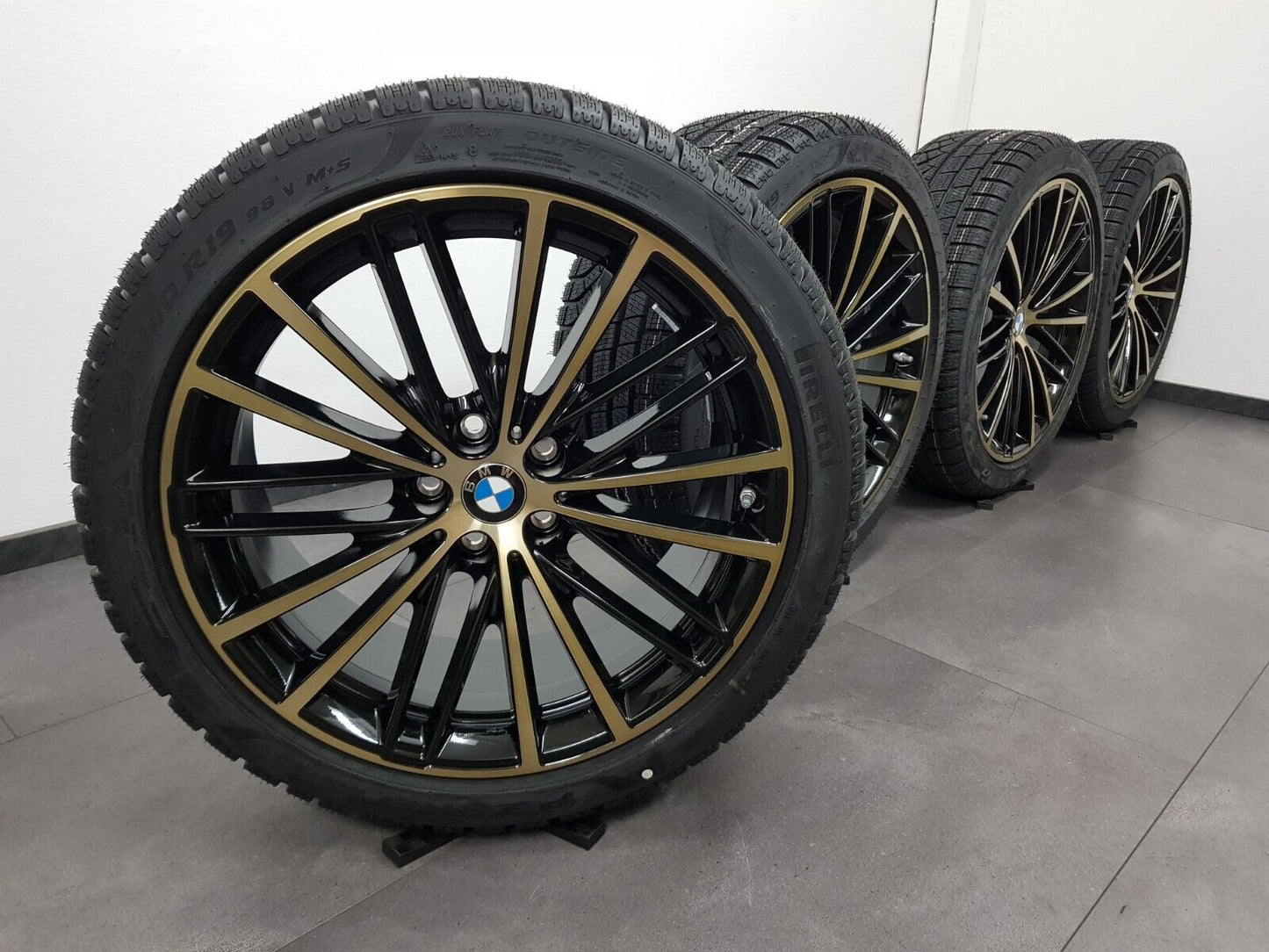 NEU BMW Felgen 19 Zoll Winterreifen 5er G30 G31 635 Winterräder V-Speiche Gold!