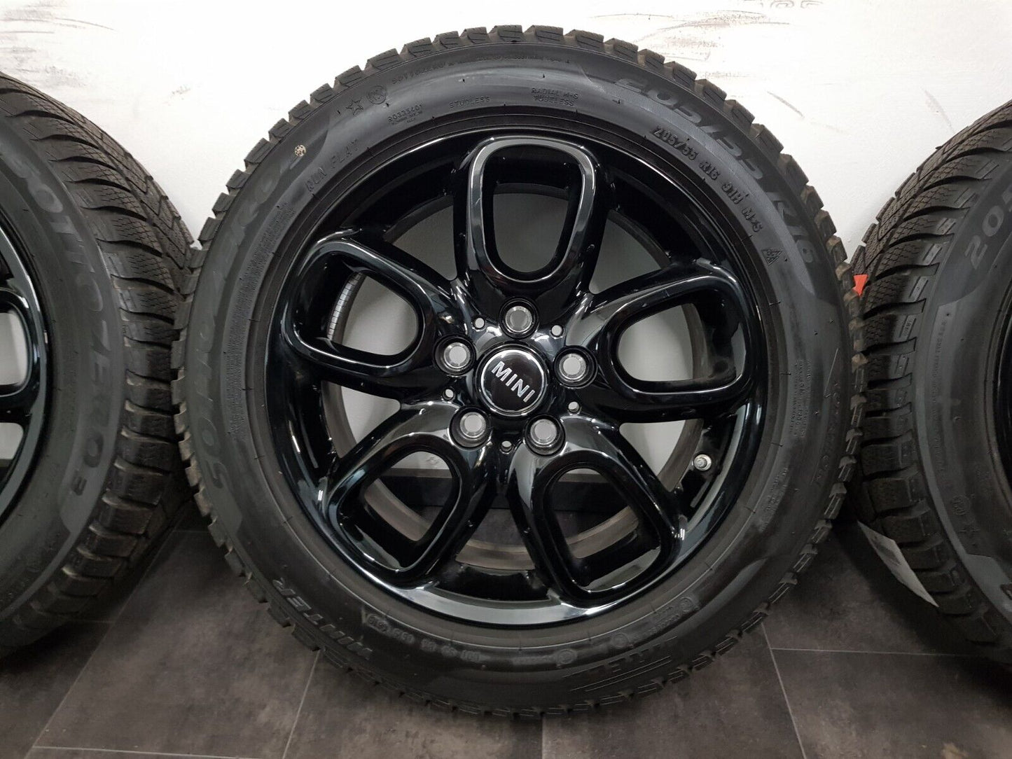 MINI 16 Zoll Felgen F54 Clubman Winterräder Winterreifen 494 schwarz DOT20 +7mm!