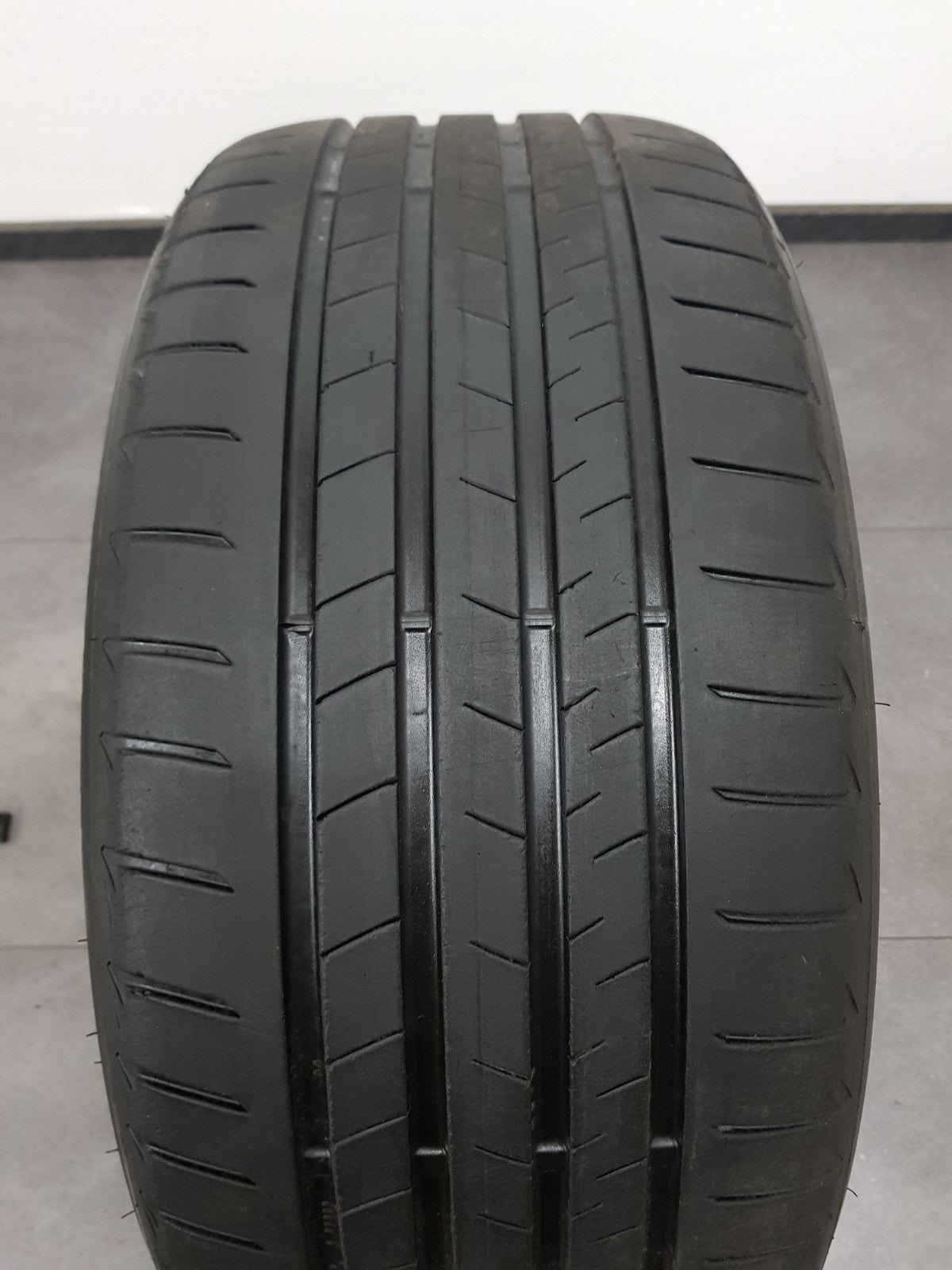 47684783